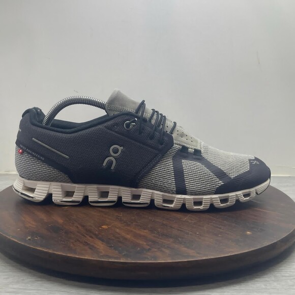 On Cloud 5 Sneakers Men’s Size 10 Black Gray Running Shoes Comfort Walking main image 9